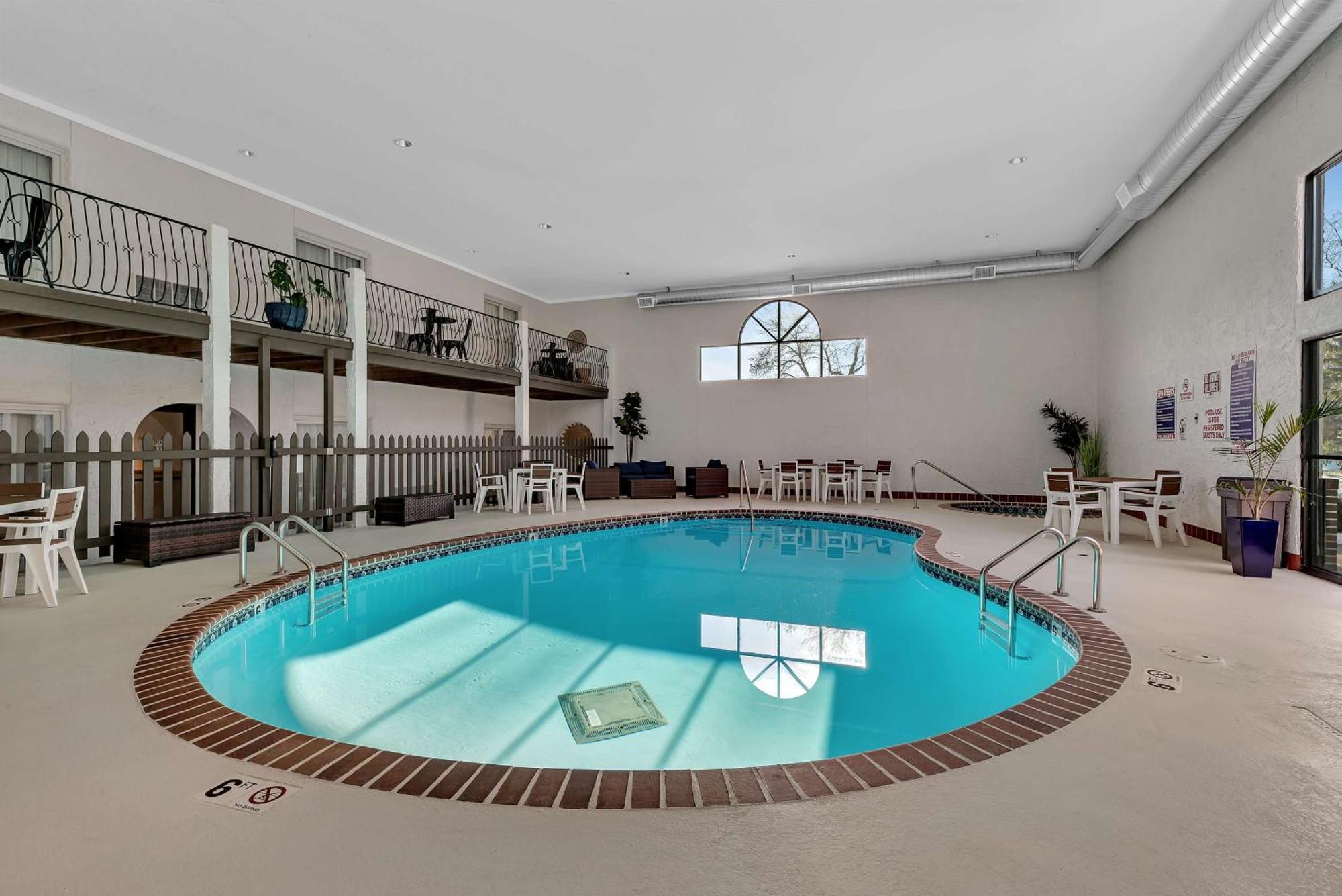 Hotel Surestay By Western