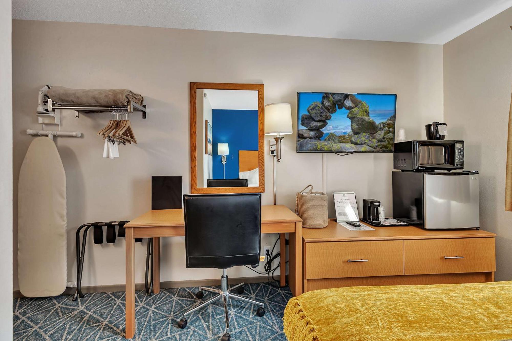 Surestay By Western Hotel